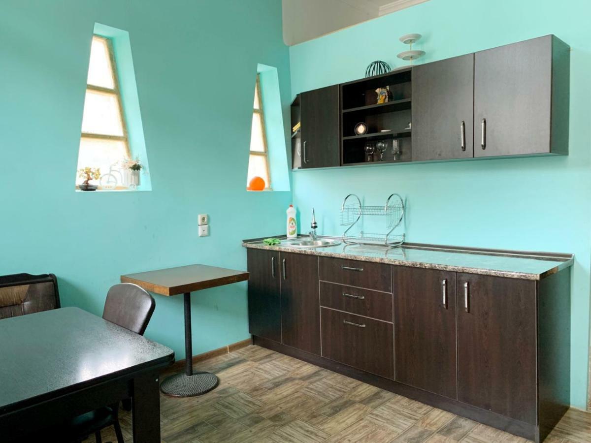 Guest House Lela Местия Екстериор снимка